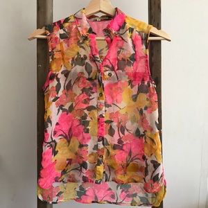 Flowery Sleeveless Blouse